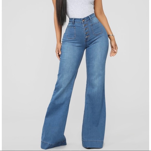 Fashion Nova Denim - Skyscraper high waisted flare jeans